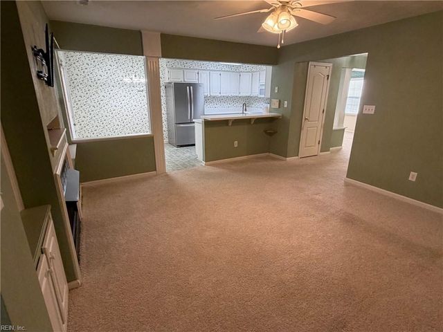 130 Horse Run DR, Chesapeake, VA 23322