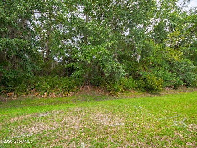 424 Moss Creek Lane, Brunswick, GA 31520