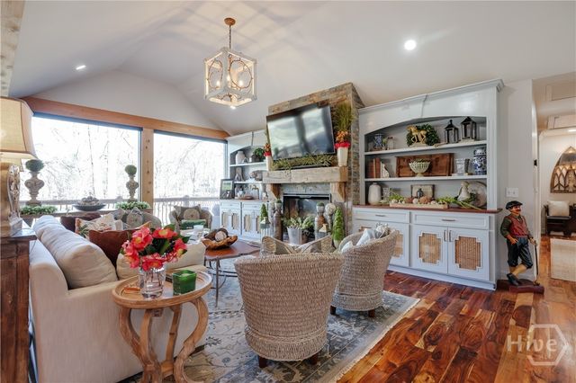 1040 Spy Glass Hill, Greensboro, GA 30642