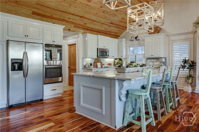 1040 Spy Glass Hill, Greensboro, GA 30642