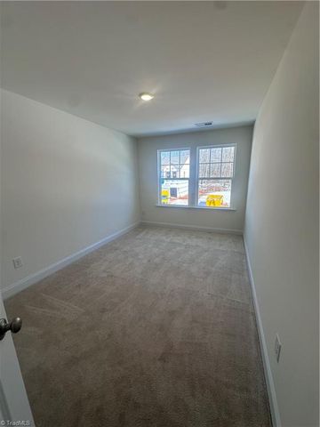 1285 Hammond Drive, Mebane, NC 27302