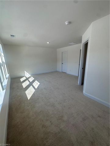 1285 Hammond Drive, Mebane, NC 27302