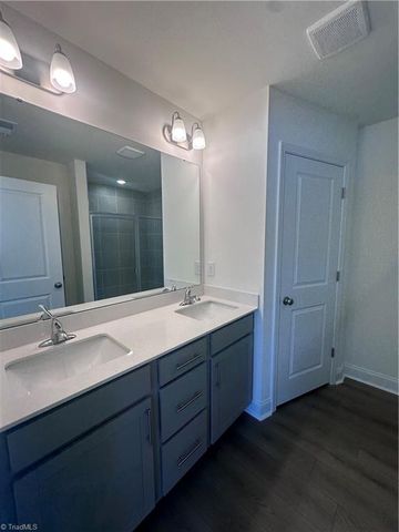 1285 Hammond Drive, Mebane, NC 27302