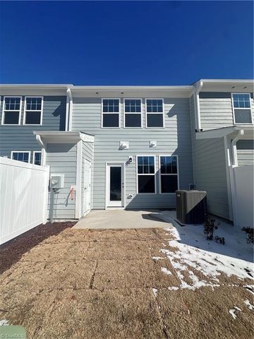 1285 Hammond Drive, Mebane, NC 27302