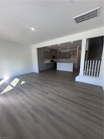 1285 Hammond Drive, Mebane, NC 27302