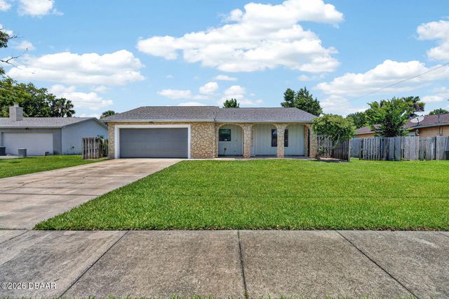 7 Lakeview Circle, Ormond Beach, FL 32174