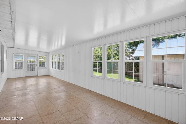 7 Lakeview Circle, Ormond Beach, FL 32174