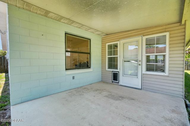 7 Lakeview Circle, Ormond Beach, FL 32174