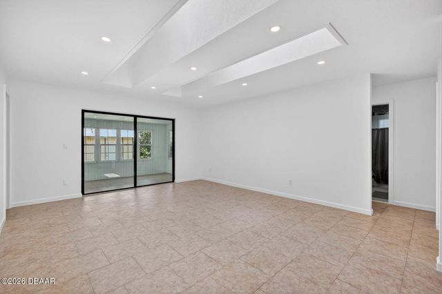 7 Lakeview Circle, Ormond Beach, FL 32174