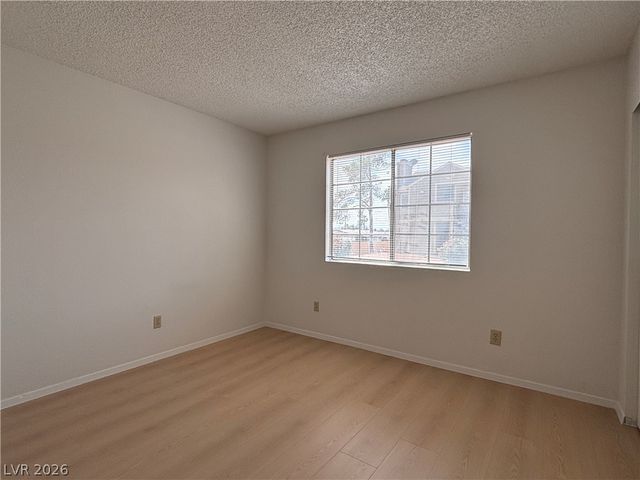 2686 Aarondavid Drive B, Las Vegas, NV 89121