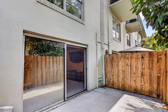 801 W Oakland Park Boulevard, Oakland Park, FL 33311