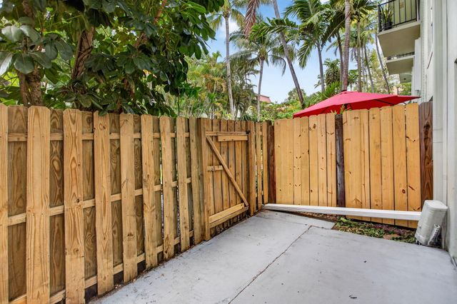 801 W Oakland Park Boulevard, Oakland Park, FL 33311