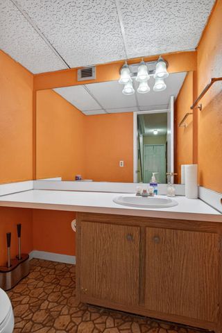 801 W Oakland Park Boulevard, Oakland Park, FL 33311