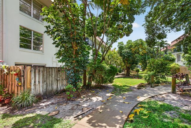 801 W Oakland Park Boulevard, Oakland Park, FL 33311