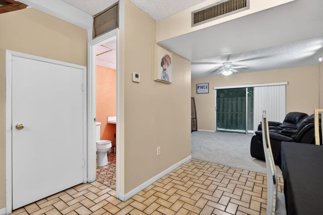 801 W Oakland Park Boulevard, Oakland Park, FL 33311