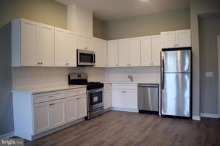 3 OLD TRENTON RD #17, Cranbury, NJ 08512