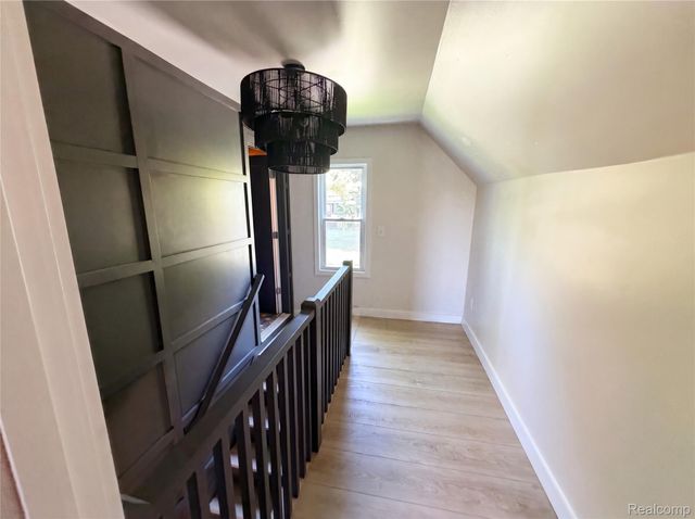 492 Algene Street, Lake Orion Village, MI 48362