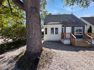 492 Algene Street, Lake Orion Village, MI 48362