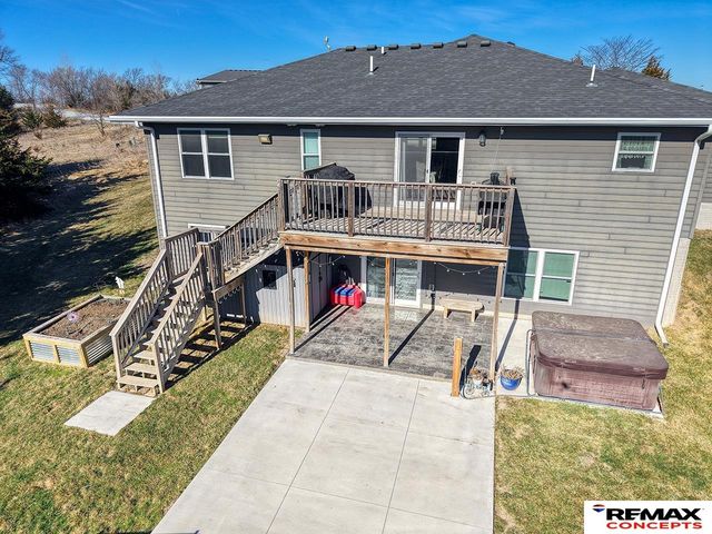 2105 Myhill Lane, Crete, NE 68333