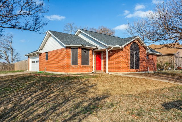 6644 Lakeside Drive, Lake Worth, TX 76135