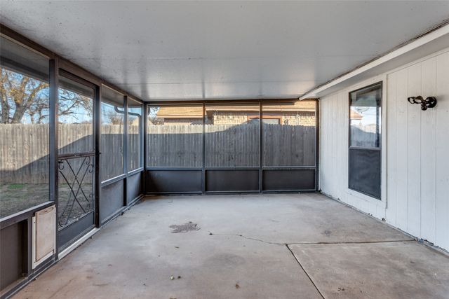 6644 Lakeside Drive, Lake Worth, TX 76135