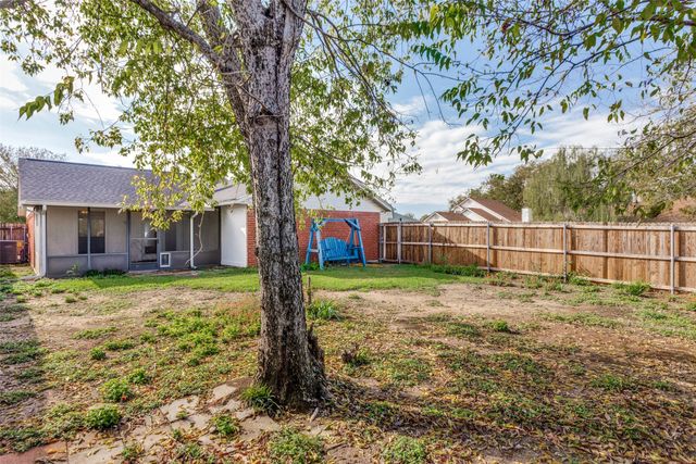 6644 Lakeside Drive, Lake Worth, TX 76135