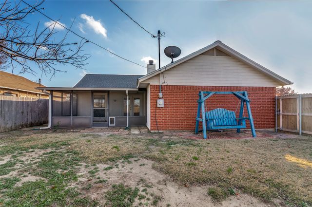 6644 Lakeside Drive, Lake Worth, TX 76135