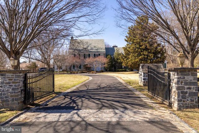 107 E MILL RD, Flourtown, PA 19031