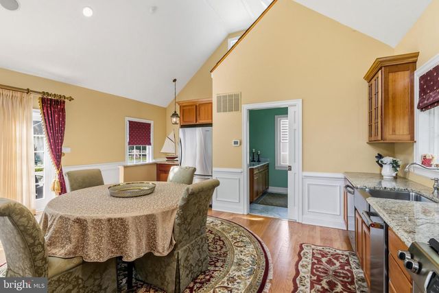 107 E MILL RD, Flourtown, PA 19031