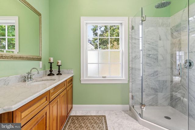 107 E MILL RD, Flourtown, PA 19031