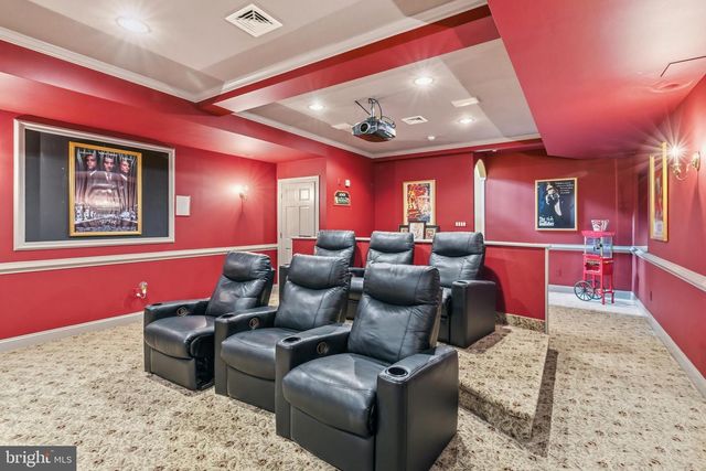 107 E MILL RD, Flourtown, PA 19031