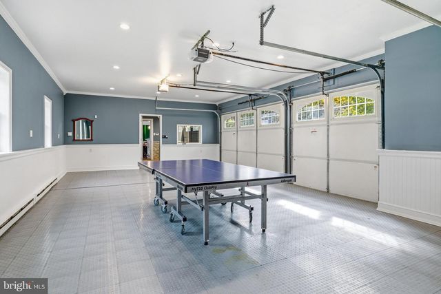 107 E MILL RD, Flourtown, PA 19031