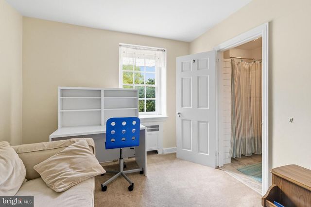 107 E MILL RD, Flourtown, PA 19031