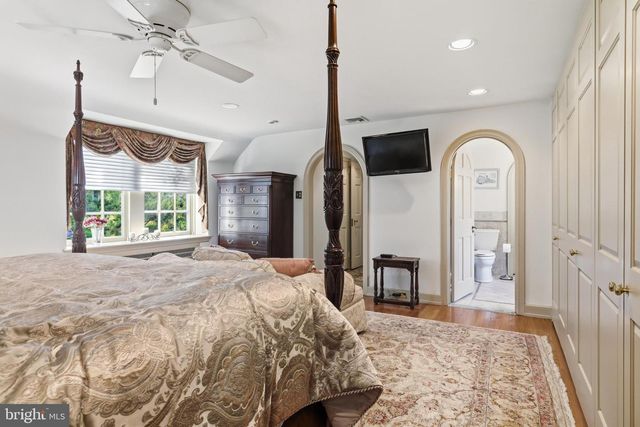 107 E MILL RD, Flourtown, PA 19031