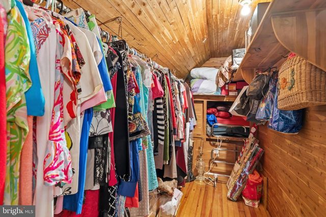 107 E MILL RD, Flourtown, PA 19031