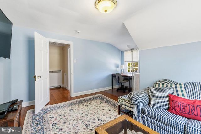 107 E MILL RD, Flourtown, PA 19031