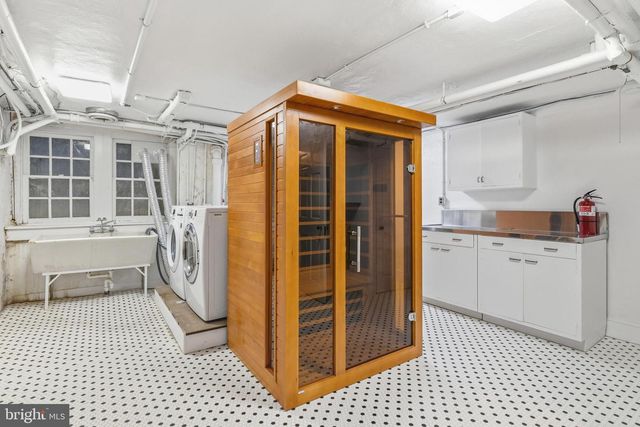 107 E MILL RD, Flourtown, PA 19031