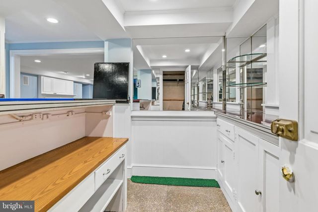 107 E MILL RD, Flourtown, PA 19031