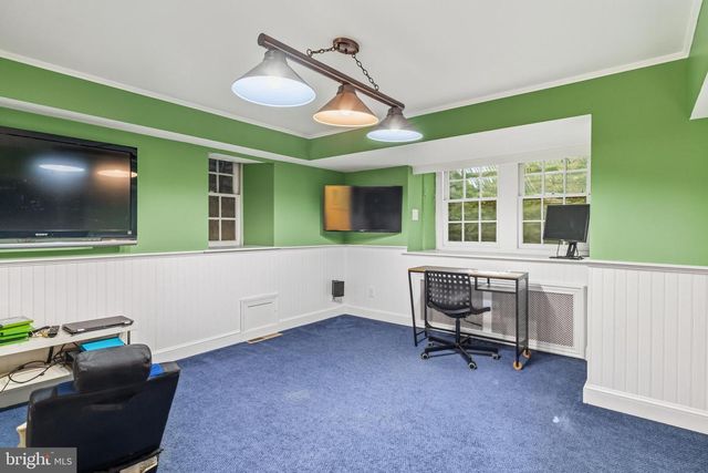 107 E MILL RD, Flourtown, PA 19031