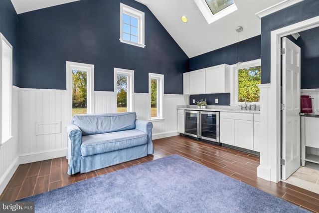 107 E MILL RD, Flourtown, PA 19031