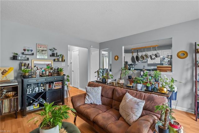 1637 Helmsley CT, Virginia Beach, VA 23464