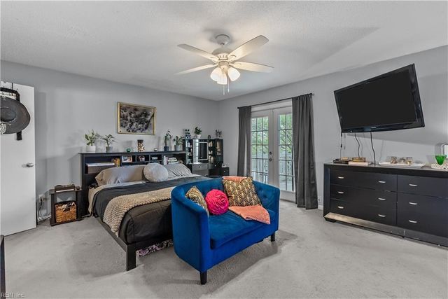 1637 Helmsley CT, Virginia Beach, VA 23464