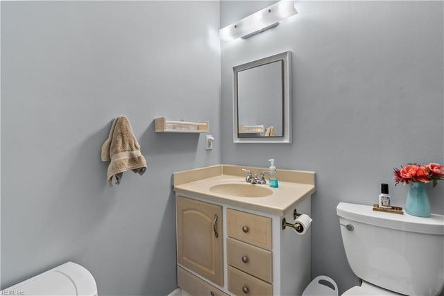 1637 Helmsley CT, Virginia Beach, VA 23464