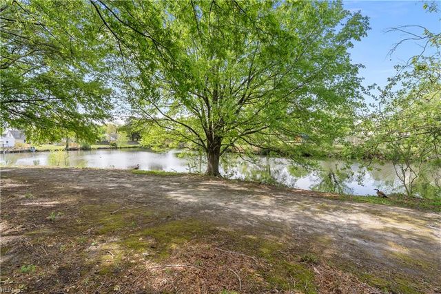 1637 Helmsley CT, Virginia Beach, VA 23464