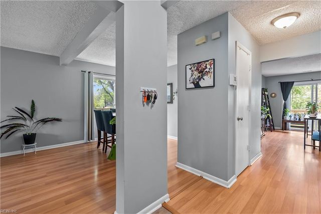 1637 Helmsley CT, Virginia Beach, VA 23464