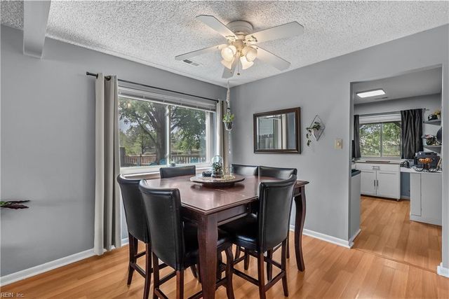 1637 Helmsley CT, Virginia Beach, VA 23464