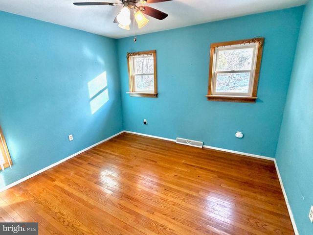 490 MEADOW LN, Lebanon, PA 17042