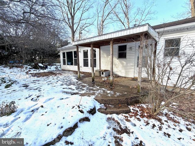 490 MEADOW LN, Lebanon, PA 17042