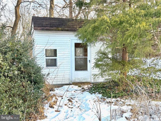 490 MEADOW LN, Lebanon, PA 17042