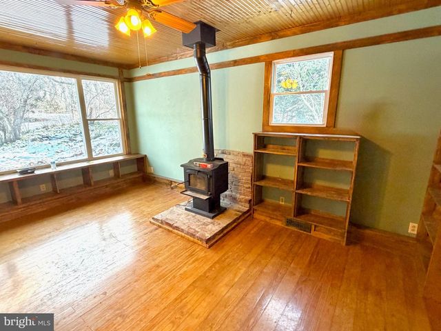 490 MEADOW LN, Lebanon, PA 17042